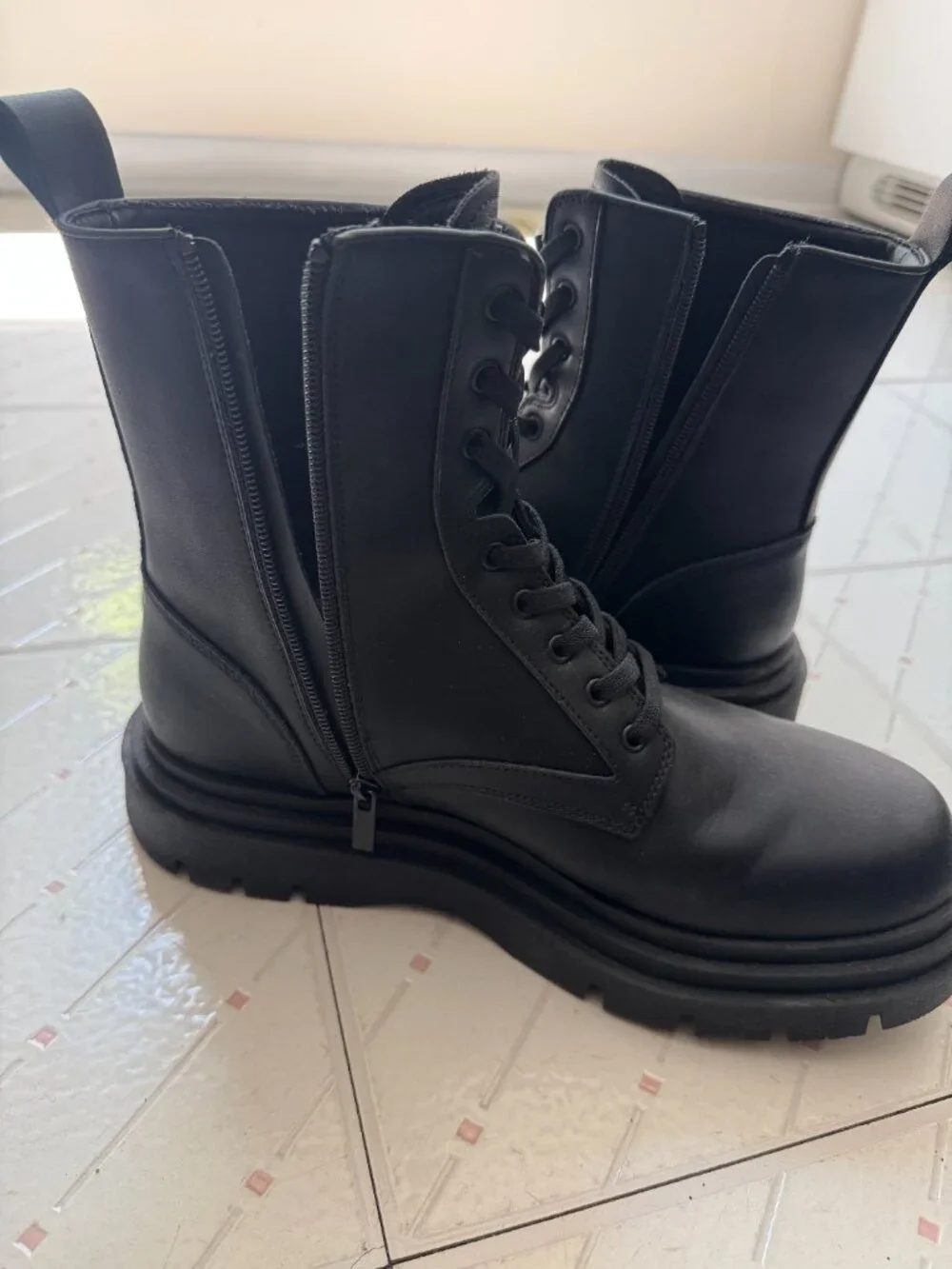 Armani Exchange men's combat style boots with side zipper SZ10 Black
